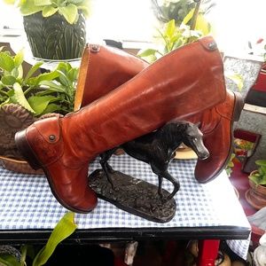 Frye Rear Zip tall boots TONS of character SZ 7.5